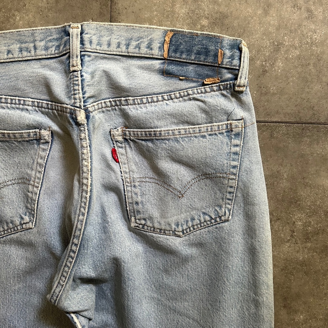 Levi's(リーバイス)の80s リーバイス501 デニム/ジーンズ USA製 赤耳 35W相当 メンズのパンツ(デニム/ジーンズ)の商品写真