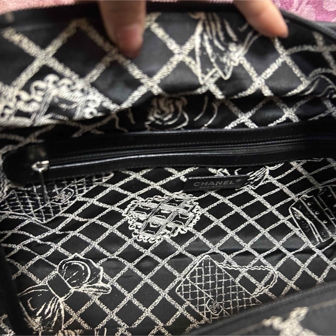 CHANEL - 【美品】CHANELシャネル エッセンシャルトートGMバッグ CHANEL - 【美品】CHANELシャネル エッセンシャルトートGMバッグ