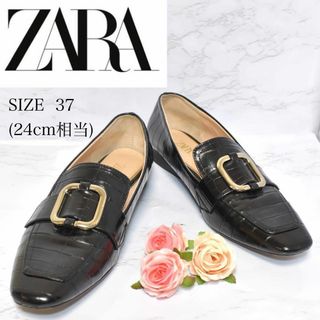 ザラ(ZARA)の【美品】ZARA ザラ バックル　ポインテッドトゥ　レザーローファー　24cm(ローファー/革靴)