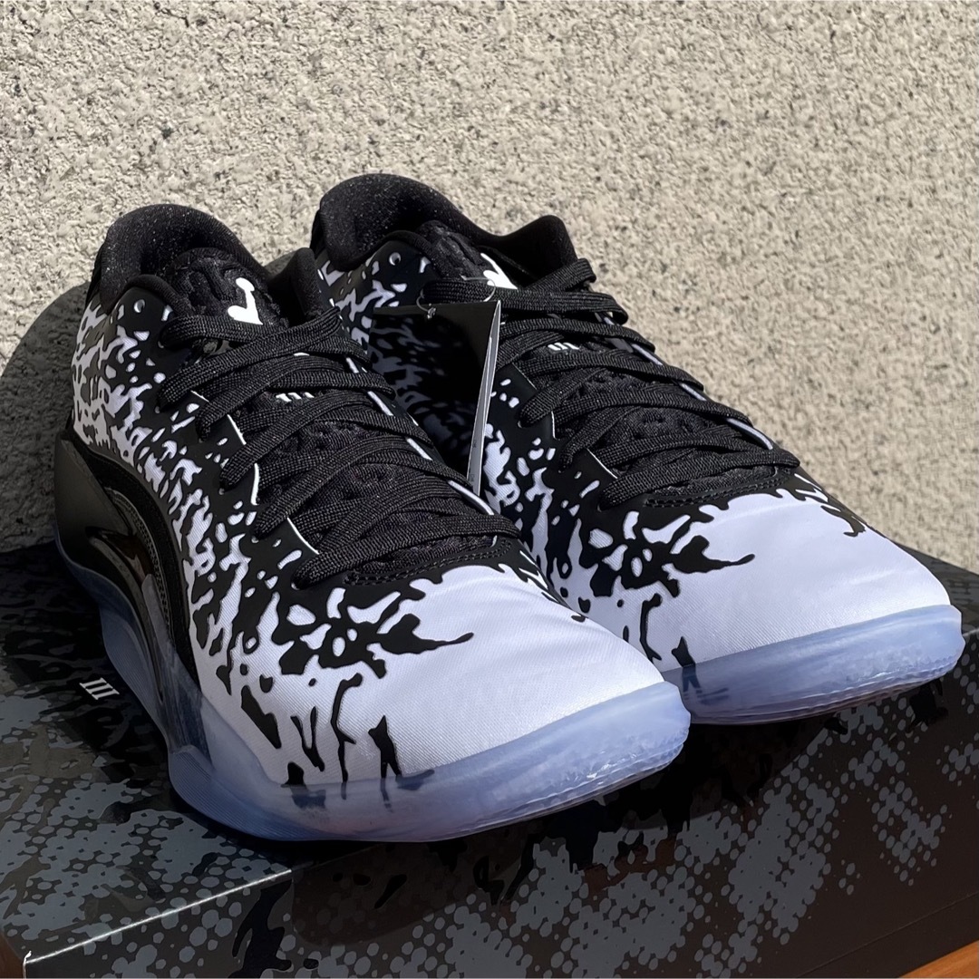 Jordan Brand（NIKE）(ジョーダン)の【極希少】NIKE Jordan Zion 3 "Black/White" スポーツ/アウトドアのスポーツ/アウトドア その他(バスケットボール)の商品写真