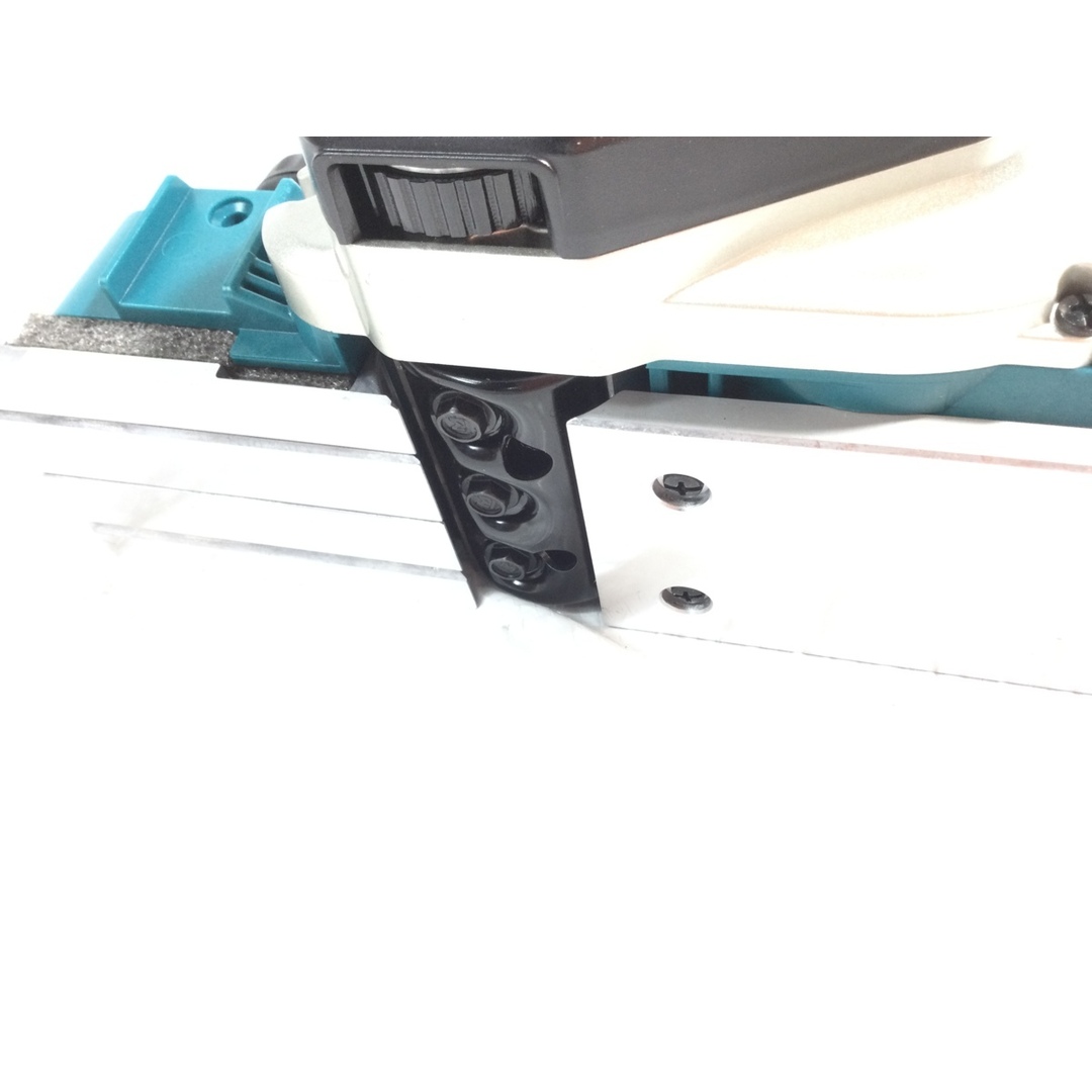 Makita - ☆未使用品☆makita マキタ 18V 82mm 充電式カンナ Makita - ☆未使用品☆makita マキタ 18V 82mm 充電式カンナ