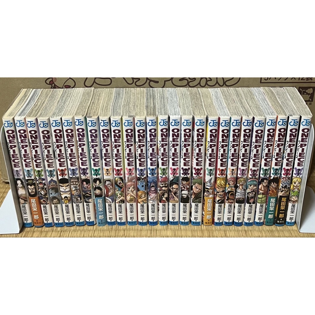 【27.28日限定セール！】ONE PIECE 全108巻＋関連本5冊 エンタメ/ホビーの漫画(全巻セット)の商品写真