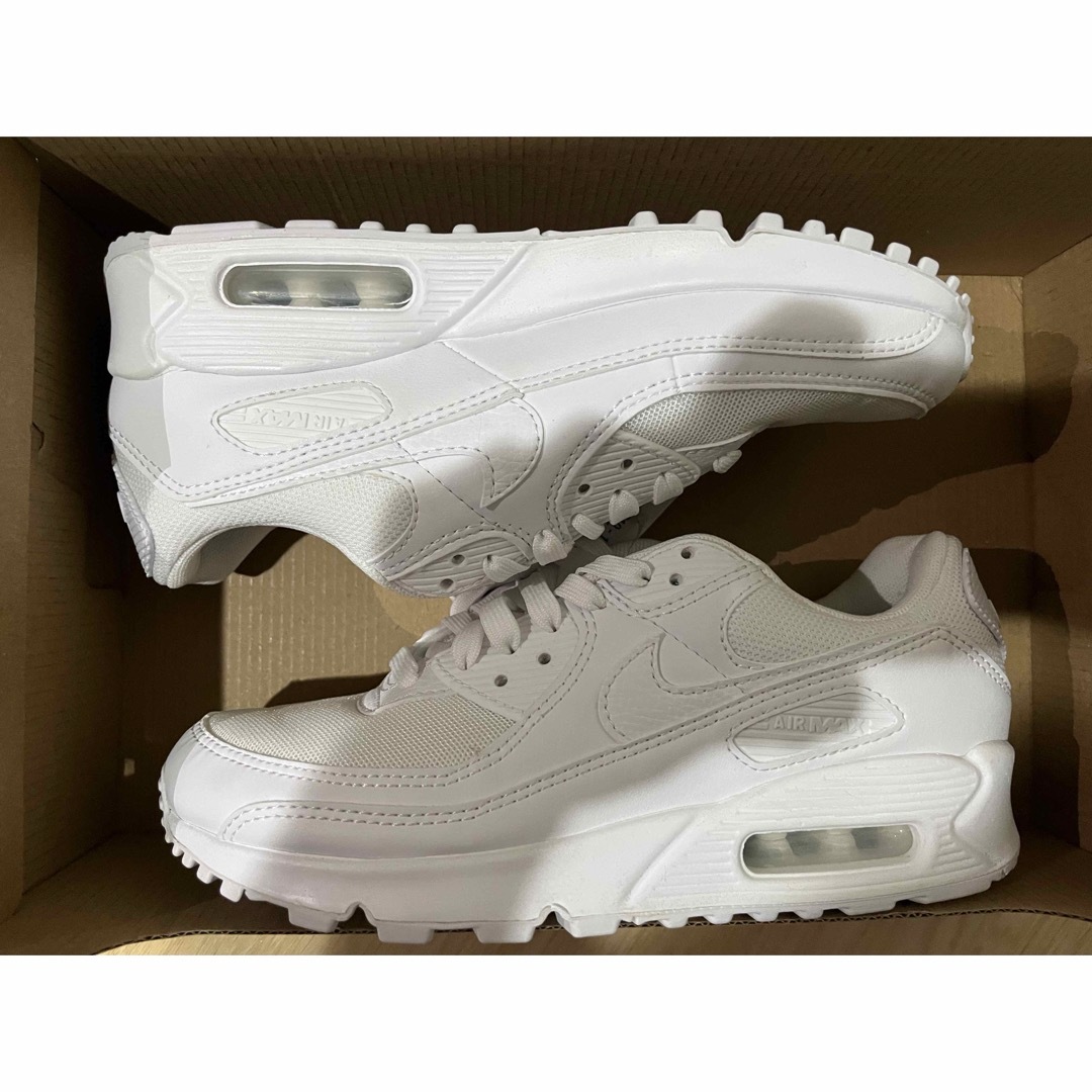 NIKE(ナイキ)の新品未使用 NIKE AIR MAX 90 ナイキ エアマックス 90 レディースの靴/シューズ(スニーカー)の商品写真