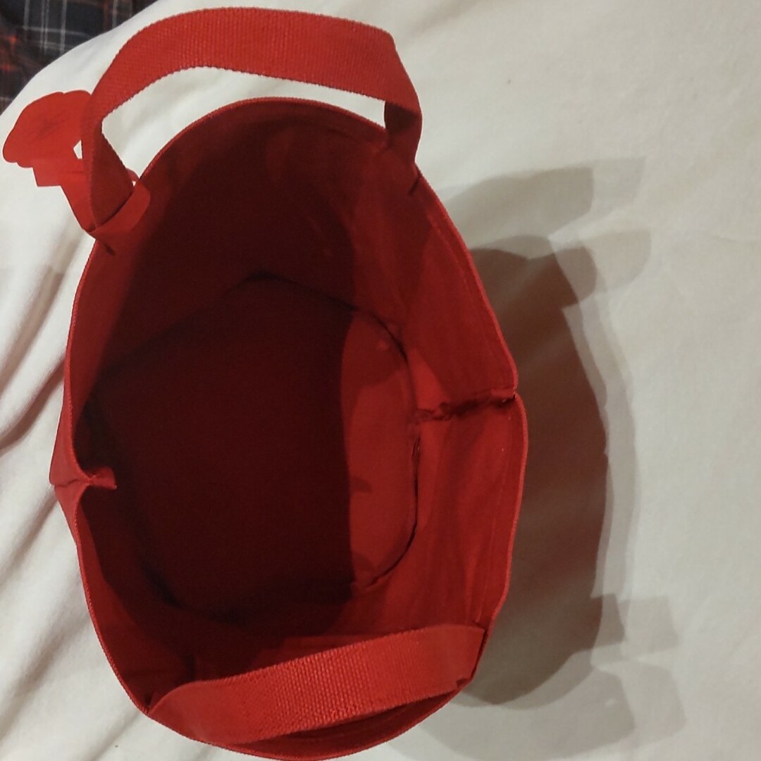CHANEL(シャネル)のシャネル  トートバッグ　赤　ノベルティ レディースのバッグ(トートバッグ)の商品写真