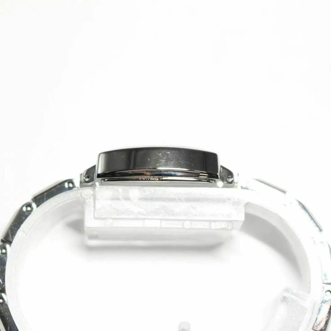 agnes b.(アニエスベー)のアニエスベー agnisb 8Pスワロフスキー スクエア シェル文字盤 腕時計 レディースのファッション小物(腕時計)の商品写真