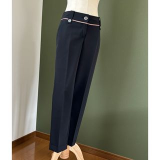 正規品　バーバリー　黒　クロップドスラックス　パンツ　38