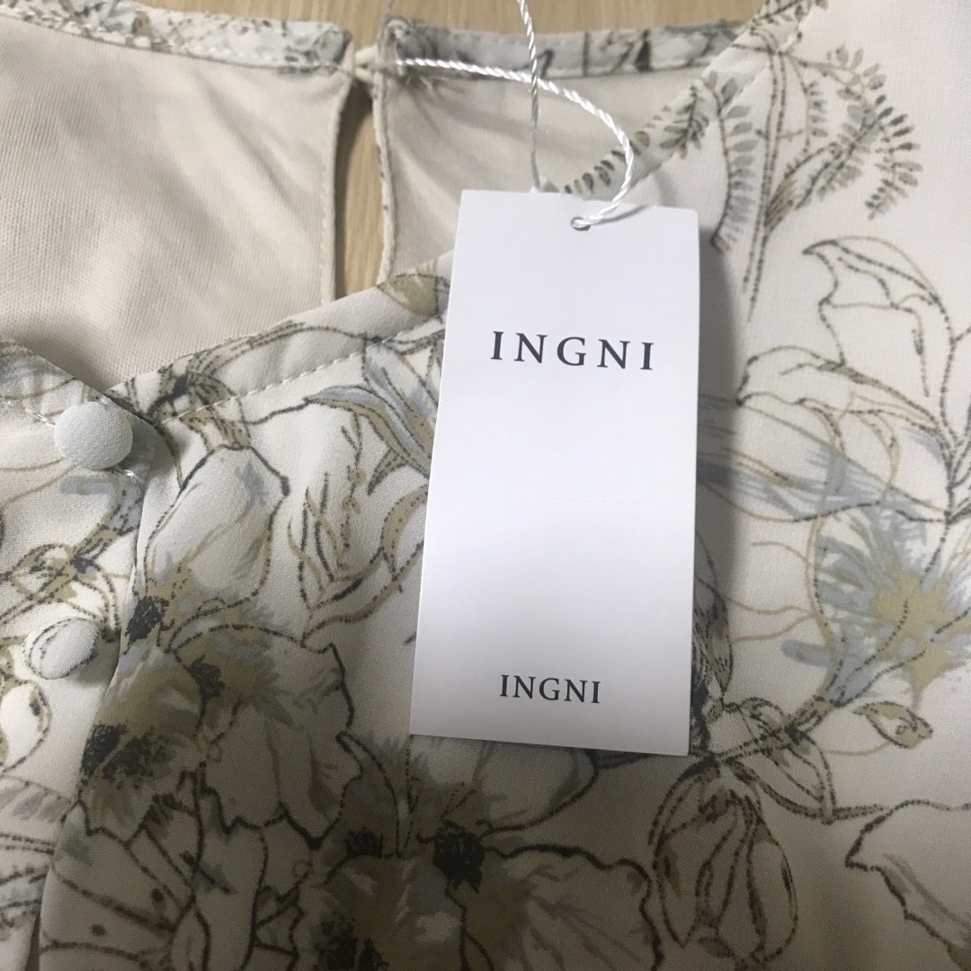 INGNI(イング)の未使用タグ付き　INGNI イング　プリーツ　レディース　Mサイズ レディースのワンピース(ロングワンピース/マキシワンピース)の商品写真