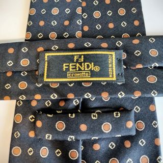 フェンディ(FENDI)のセット価格③(ネクタイ)