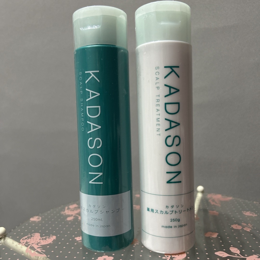 KADASON(カダソン)のKADASON スカルプシャンプー&トリートメント 250ml カダソン コスメ/美容のヘアケア/スタイリング(シャンプー/コンディショナーセット)の商品写真