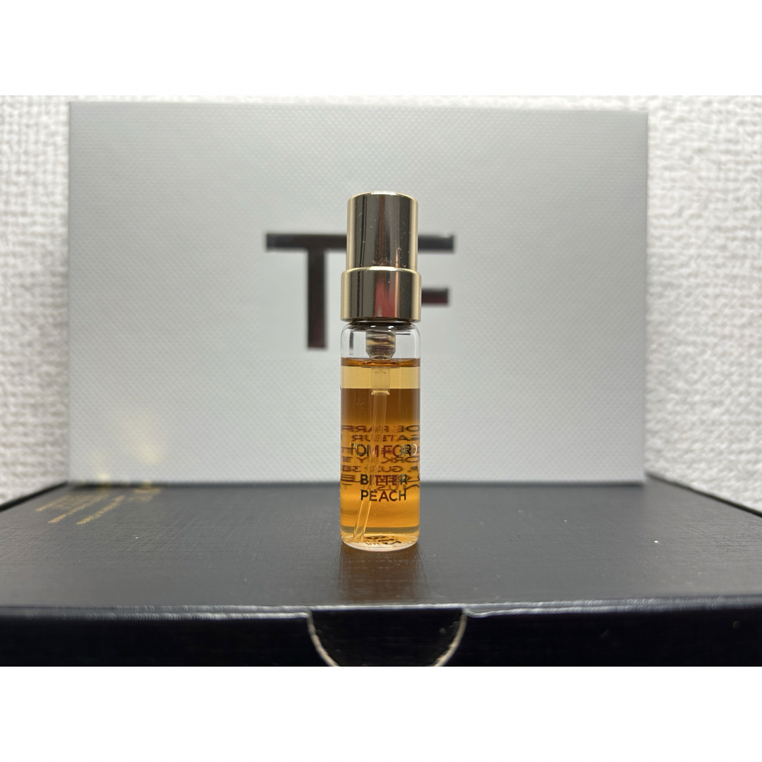 TOM FORD BEAUTY(トムフォードビューティ)のトムフォード ビター ピーチ オード パルファム スプレィ　香水　3mL コスメ/美容の香水(ユニセックス)の商品写真