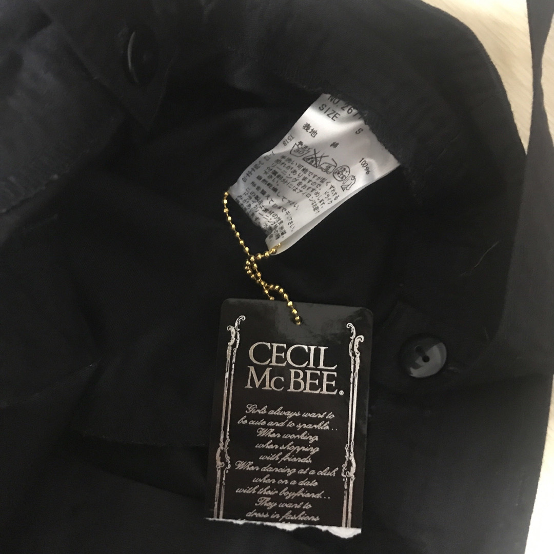 CECIL McBEE(セシルマクビー)の未使用タグ付き　セシルマクビー　CECIL Mc BEE レディース Sサイズ レディースのパンツ(オールインワン)の商品写真