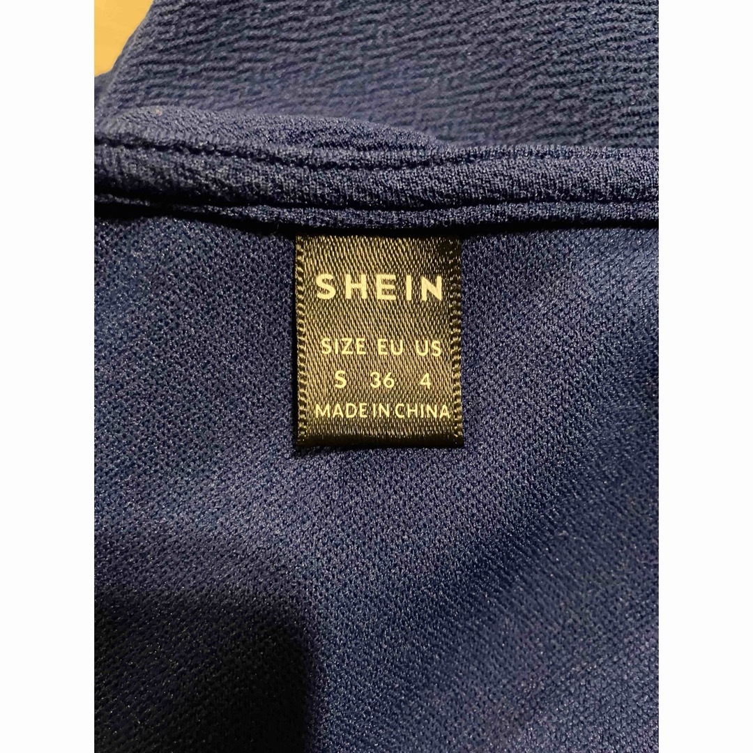 SHEIN(シーイン)のSHEIN ハートネック　ミニワンピース レディースのワンピース(ミニワンピース)の商品写真