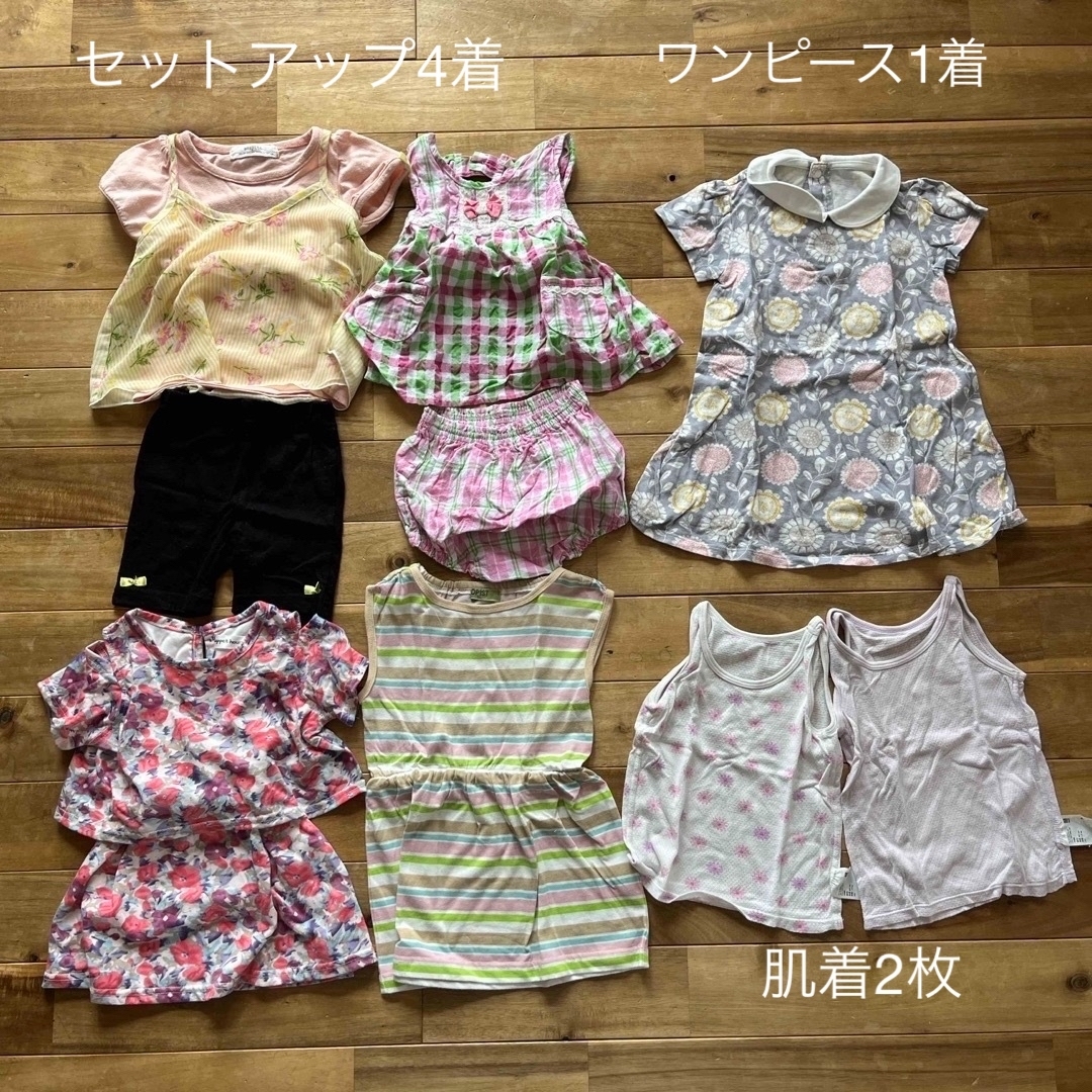 UNIQLO(ユニクロ)の子供服　まとめ売り　女の子　90  キッズ/ベビー/マタニティのキッズ服女の子用(90cm~)(Tシャツ/カットソー)の商品写真