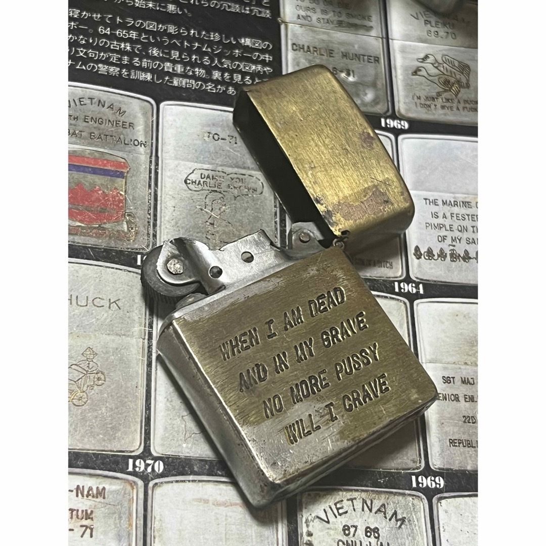 ZIPPO(ジッポー)の【ベトナムZIPPO】本物 1969年製ベトナムジッポー「スヌーピー」DA NA メンズのファッション小物(タバコグッズ)の商品写真