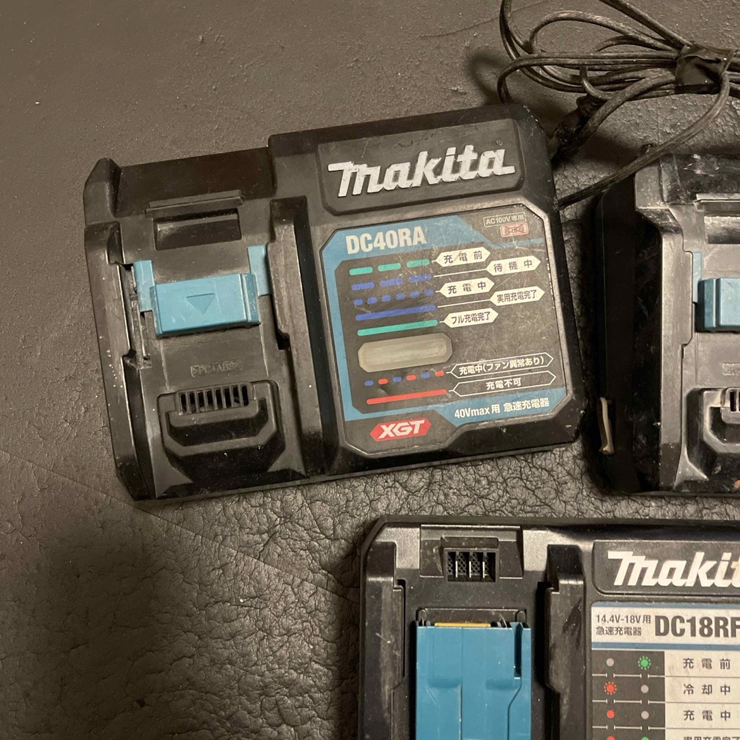 Makita(マキタ)のマキタ　充電器 スポーツ/アウトドアの自転車(工具/メンテナンス)の商品写真