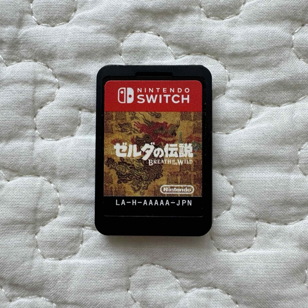 Nintendo Switch(ニンテンドースイッチ)のゼルダの伝説　ブレイスオブザワイルド（ソフトのみ） エンタメ/ホビーのゲームソフト/ゲーム機本体(家庭用ゲームソフト)の商品写真