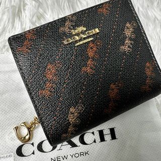 コーチ(COACH)のコーチ 二つ折り 財布 金具 ロゴ ホース &キャリッジ 黒 赤 PVC(財布)