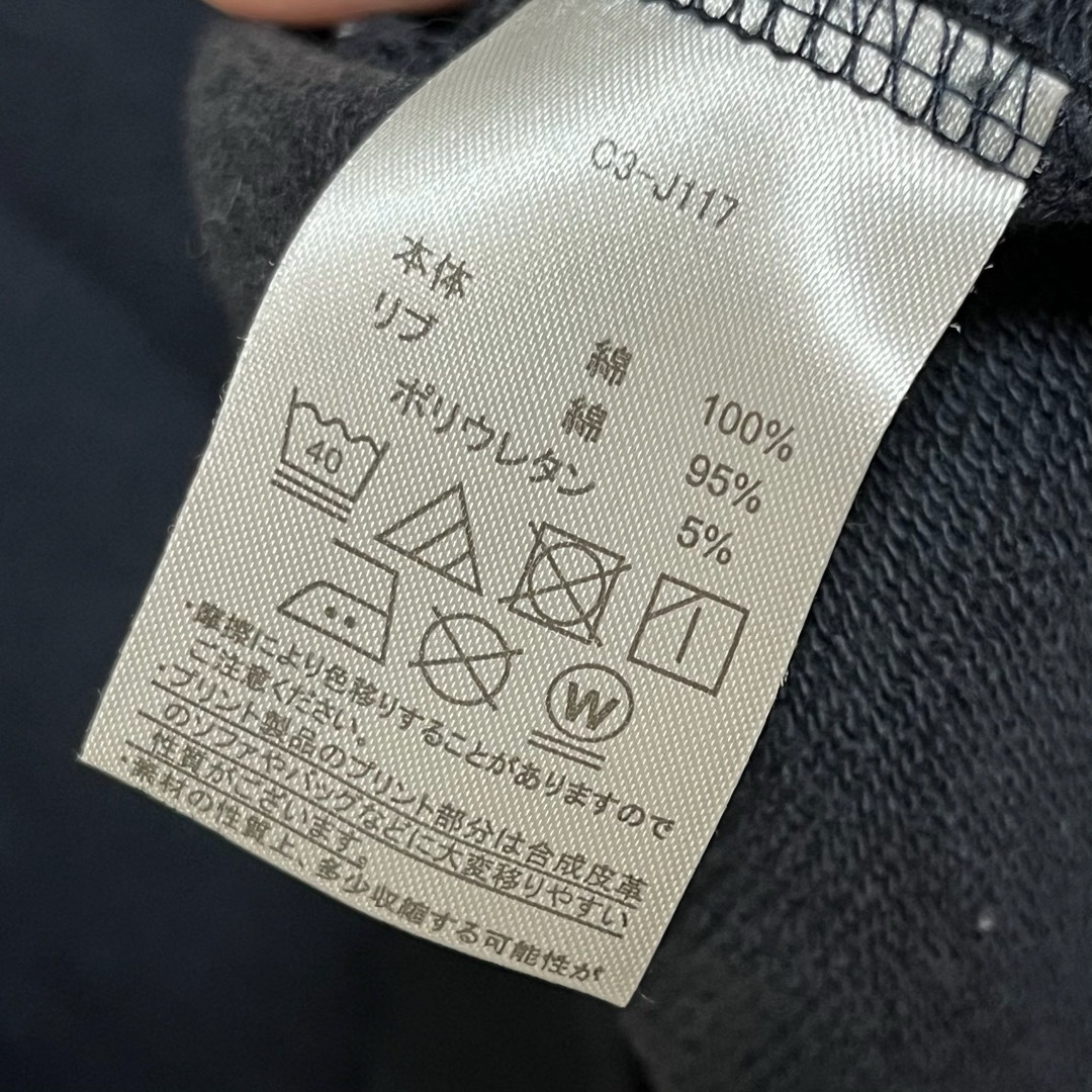 Champion(チャンピオン)のchampion チャンピオン パーカー ブラック でかロゴ 袖ワッペン XL メンズのトップス(パーカー)の商品写真