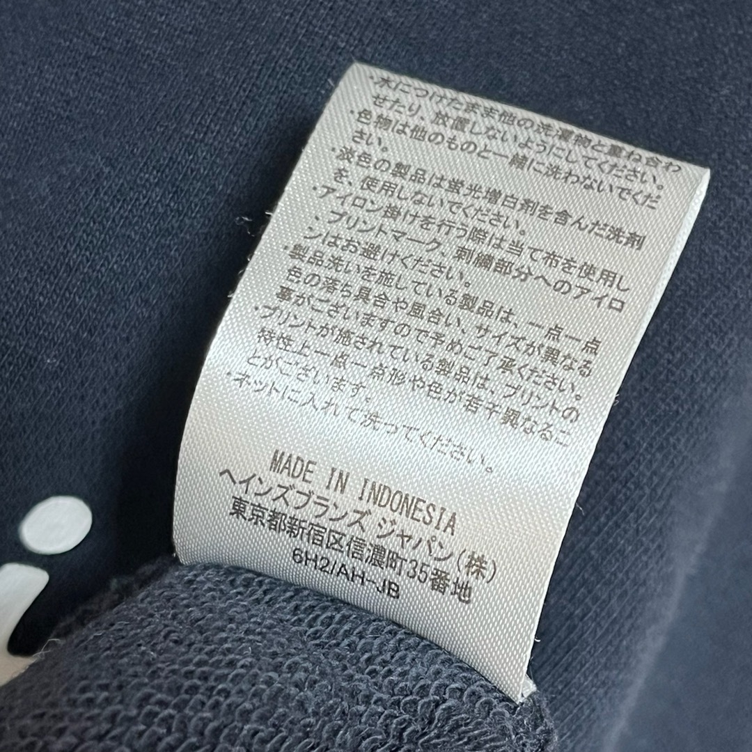 Champion(チャンピオン)のchampion チャンピオン パーカー ブラック でかロゴ 袖ワッペン XL メンズのトップス(パーカー)の商品写真