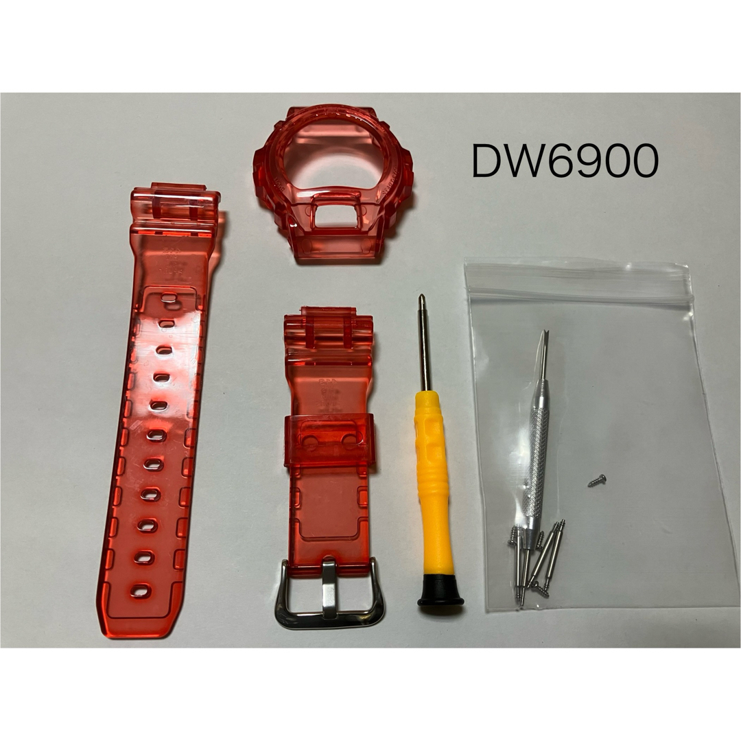 (新品)G-SHOCKカスタム DW6900用ベゼル&ベルト赤(半透明)　工具付 ハンドメイドの素材/材料(各種パーツ)の商品写真