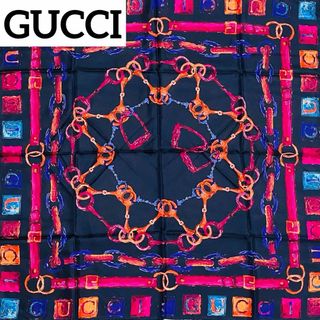 グッチ(Gucci)の美品 ★GUCCI★ スカーフ 大判 ベルト チェーン 手描き風 ブラック(バンダナ/スカーフ)