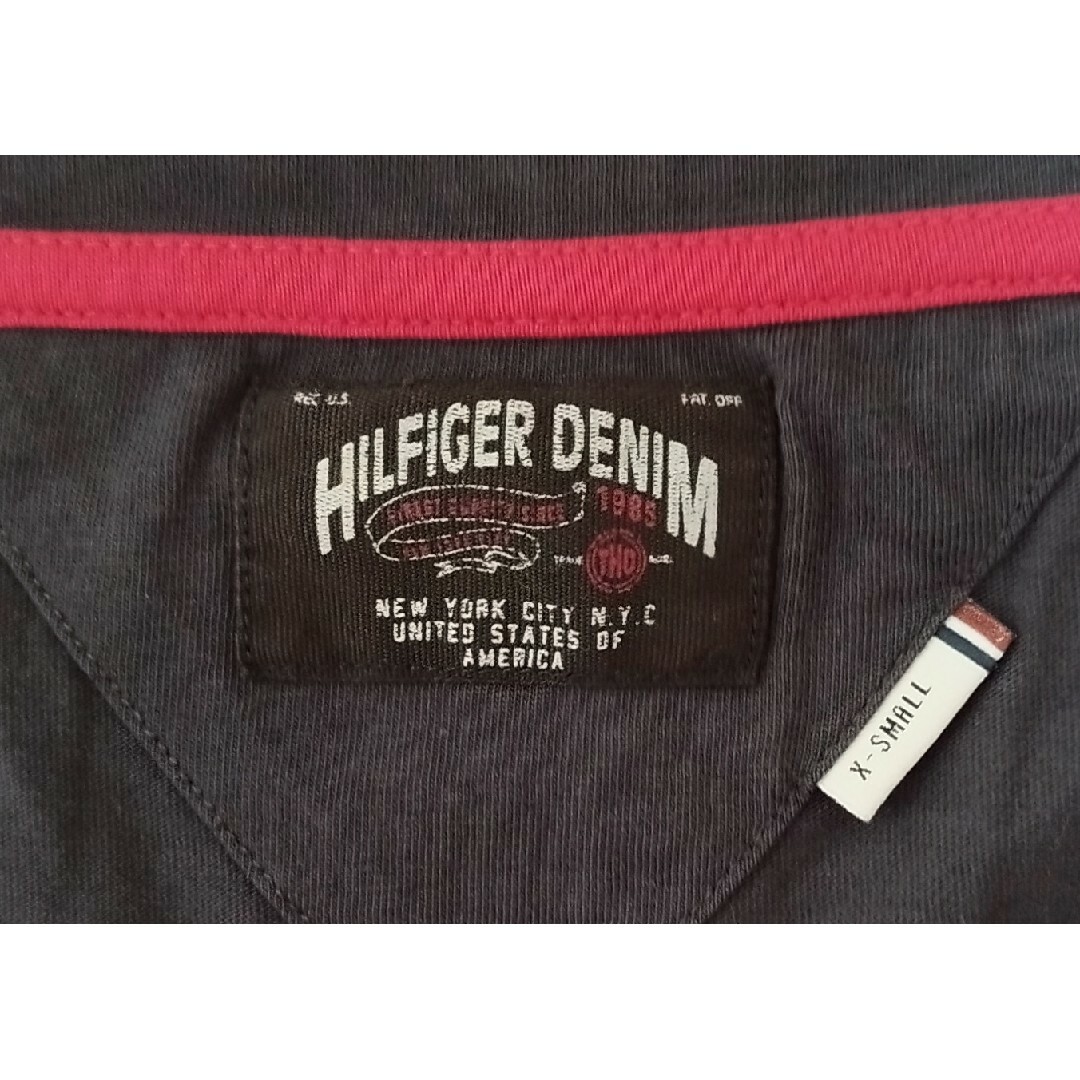 TOMMY HILFIGER(トミーヒルフィガー)の【美品】TOMMY HILFIGER(トミーヒルフィガー)レディースTシャツXS レディースのトップス(Tシャツ(半袖/袖なし))の商品写真