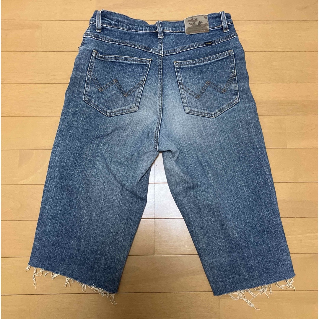 Wrangler(ラングラー)のハーフ丈ジーンズ　ライトブルー　ラングラー　150 キッズ/ベビー/マタニティのキッズ服女の子用(90cm~)(パンツ/スパッツ)の商品写真