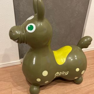 ロディ(Rody)のロディ乗り物オリーブ限定カラー(三輪車/乗り物)