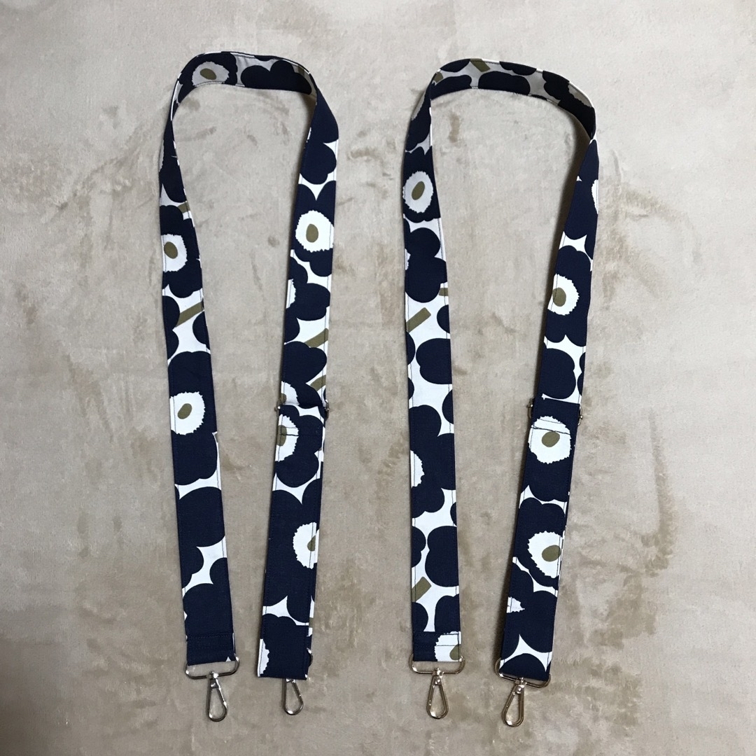 marimekko(マリメッコ)の【専用】マリメッコ    生地　ハンドメイド　2023FW ショルダーストラップ ハンドメイドのアクセサリー(キーホルダー/ストラップ)の商品写真