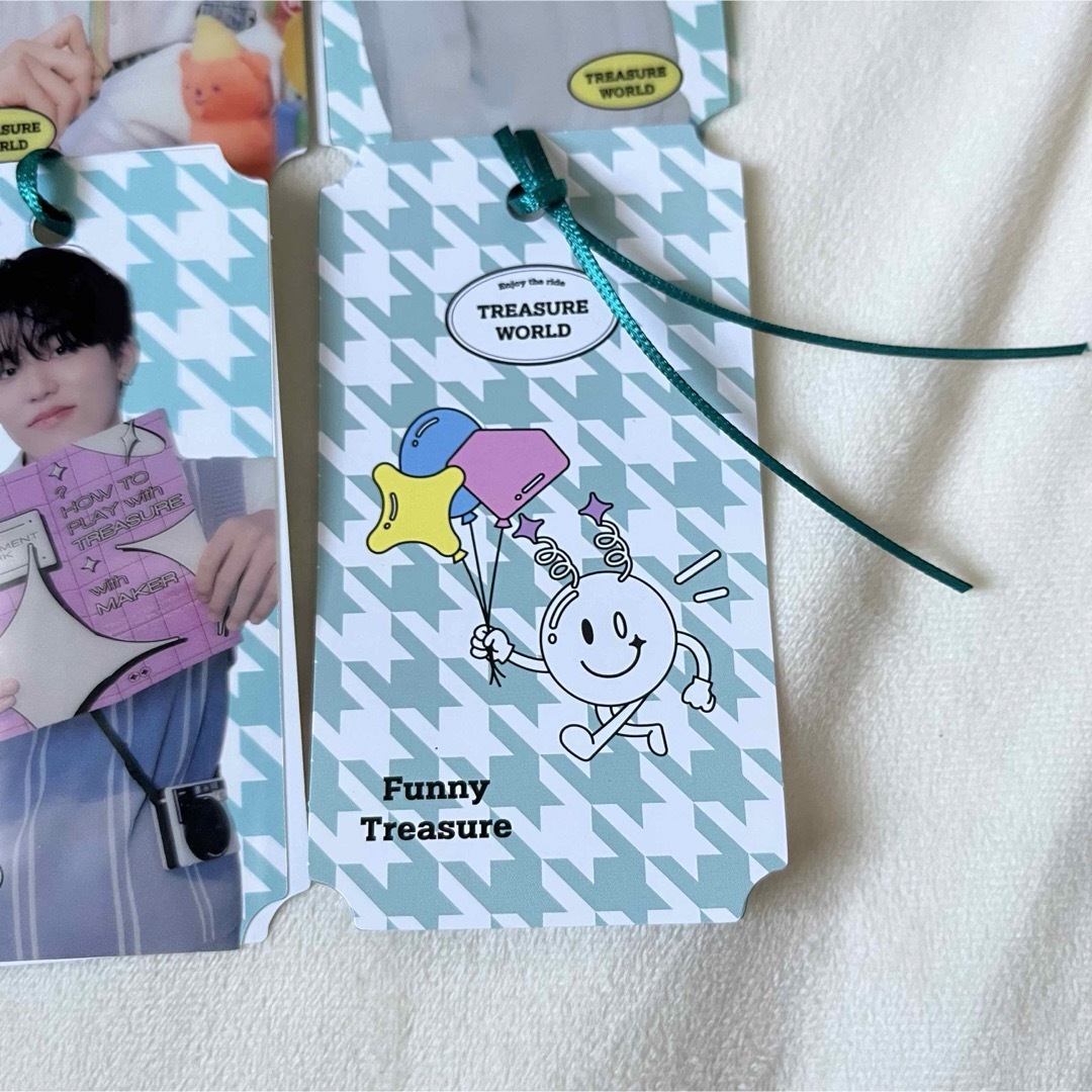 treasure world bookmark ブックマーク しおり ♡ エンタメ/ホビーのタレントグッズ(アイドルグッズ)の商品写真