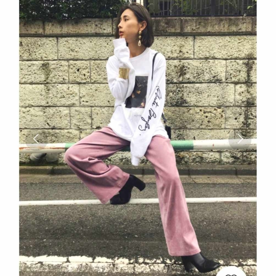 Ameri VINTAGE(アメリヴィンテージ)のAmeri【タグ付新品】ロベルタベイリー　フォト　ロンT　コラボ レディースのトップス(Tシャツ(長袖/七分))の商品写真