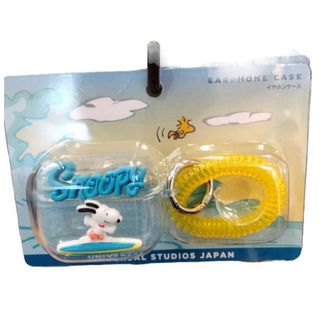 ユニバーサルスタジオジャパン(USJ)のUSJ🌏SNOOPY 未使用品AirPods Pro用ケース　SNOOPY(ヘッドフォン/イヤフォン)