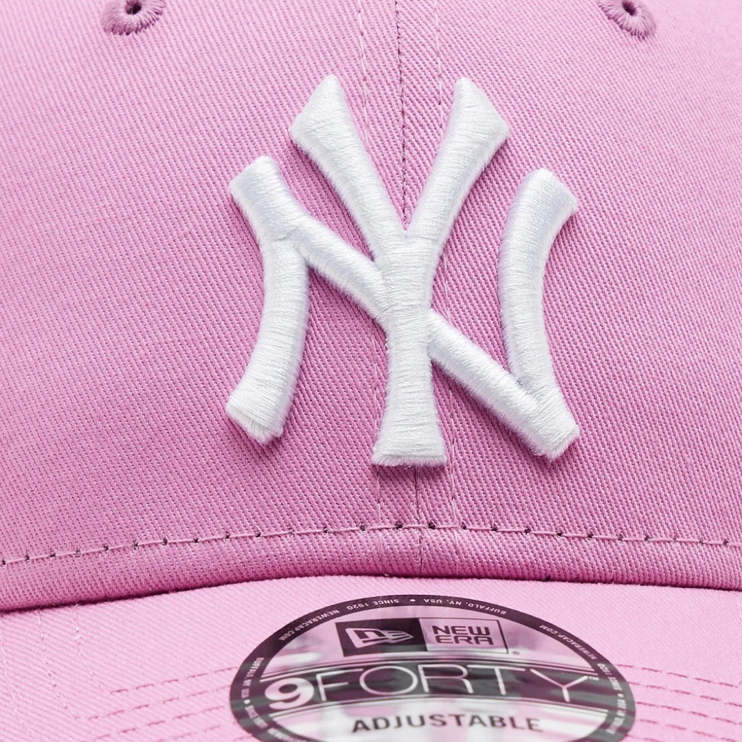 NEW ERA(ニューエラー)のニューエラ NY  9FORTY キャップ 帽子 海外限定 ピンク ホワイト  レディースの帽子(キャップ)の商品写真