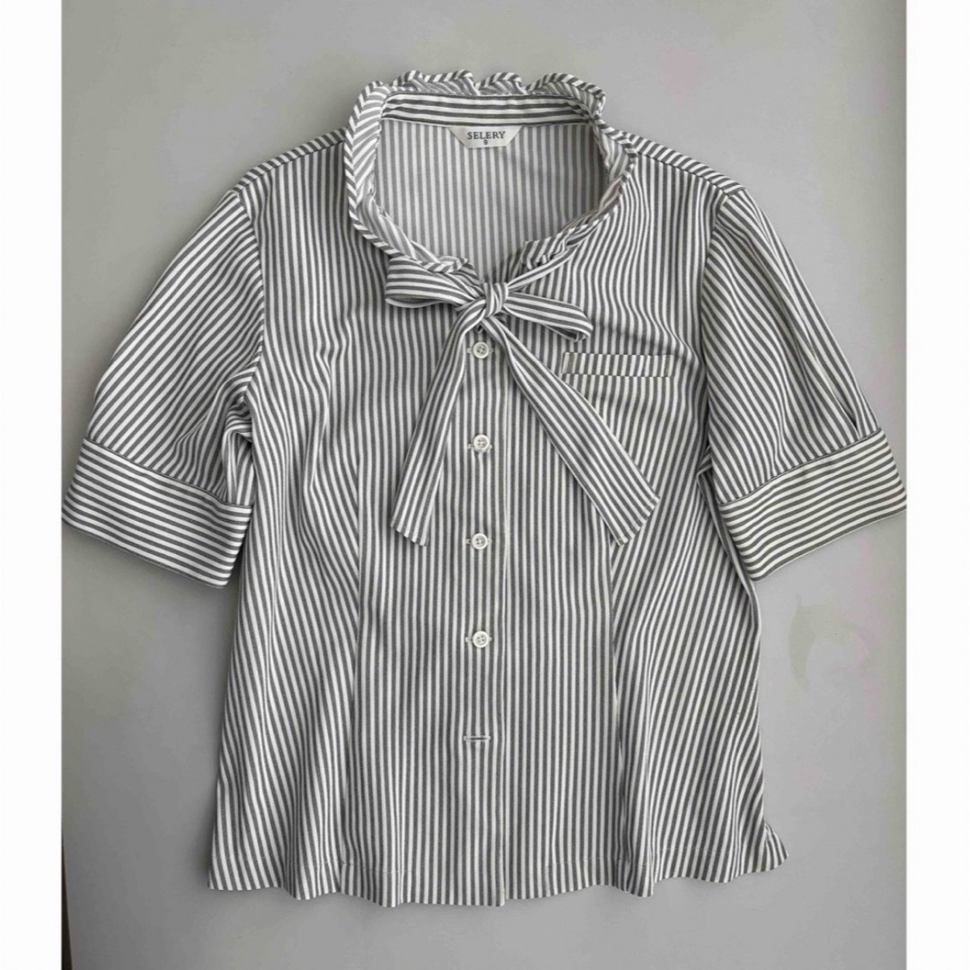 専用⭐️中古品　SELERY事務服 ブラウス レディースのトップス(シャツ/ブラウス(半袖/袖なし))の商品写真