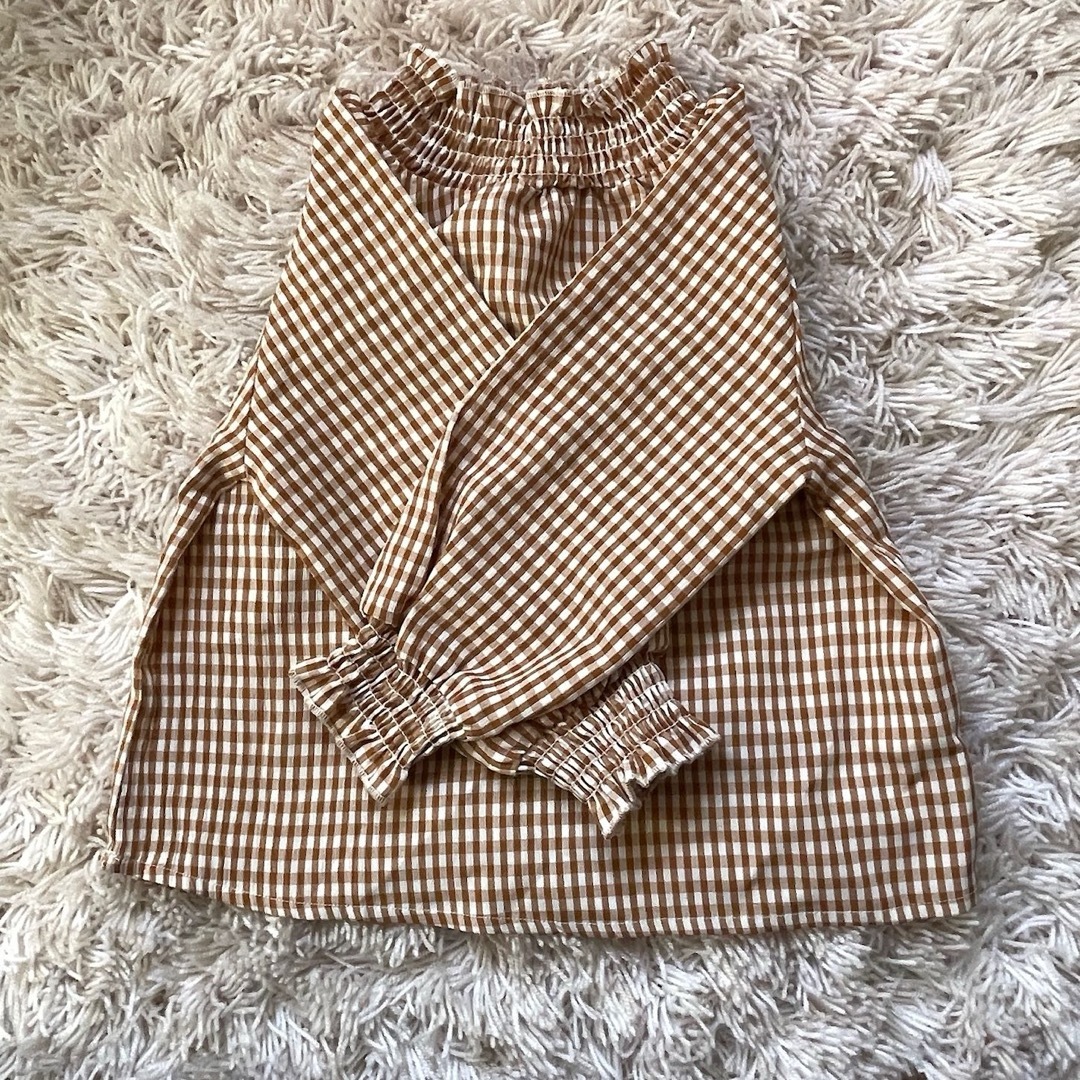 未使用　チェック子供服　オールシーズン使える キッズ/ベビー/マタニティのキッズ服女の子用(90cm~)(ブラウス)の商品写真