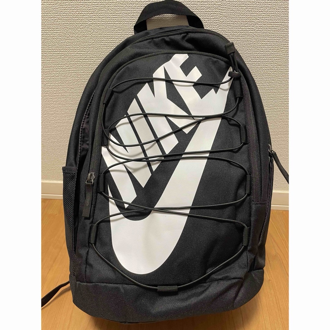NIKE(ナイキ)の美品　ナイキ　バッグパック　黒　ロゴ　リュックサック メンズのバッグ(バッグパック/リュック)の商品写真