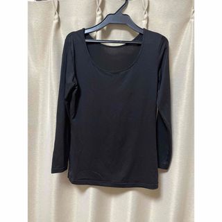 ユニクロ(UNIQLO)の☆ユニクロ HEATTECH2枚セット☆(アンダーシャツ/防寒インナー)