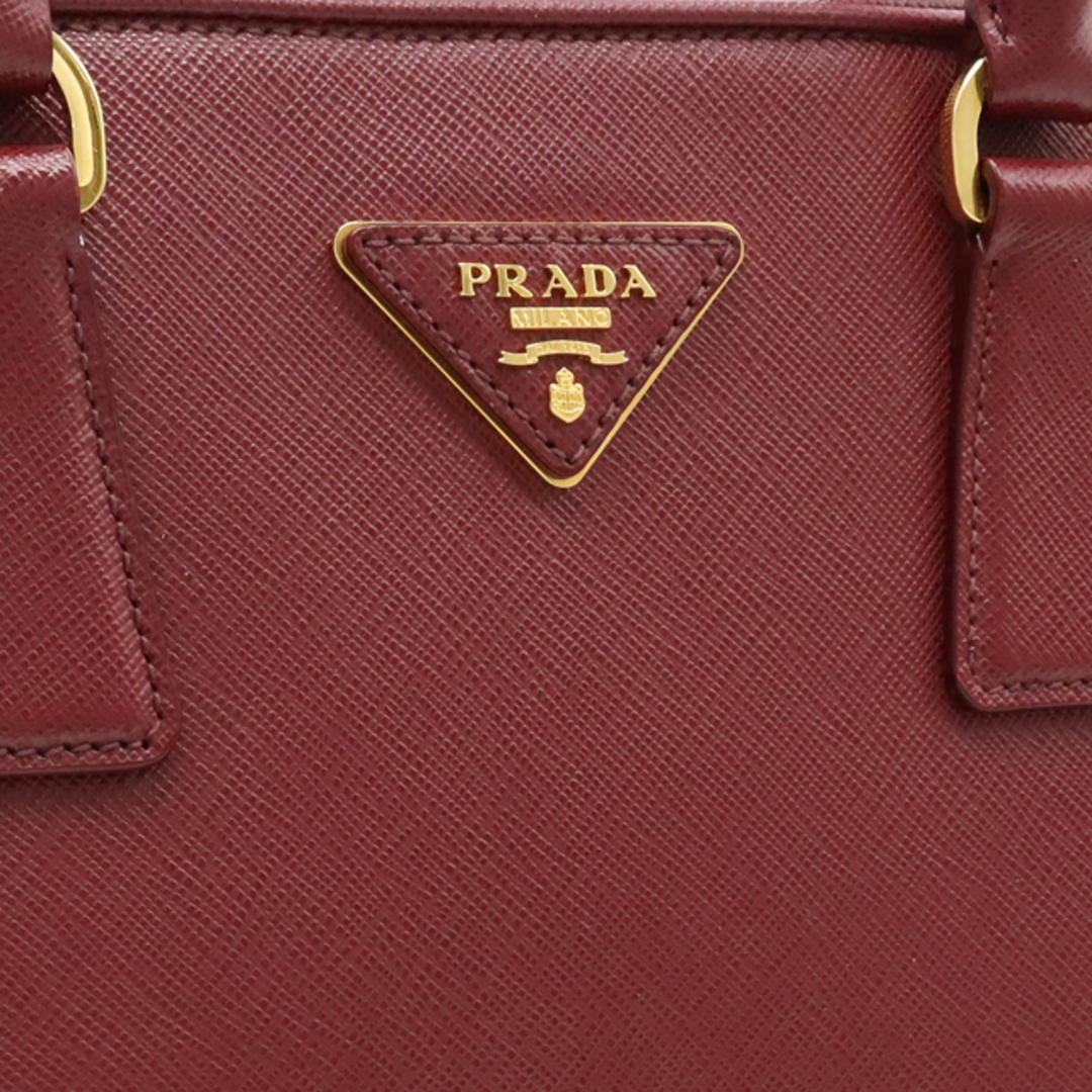 PRADA(プラダ)のプラダ ハンドバッグ ドーム型 サフィアーノ レザー （12400109） レディースのバッグ(ハンドバッグ)の商品写真
