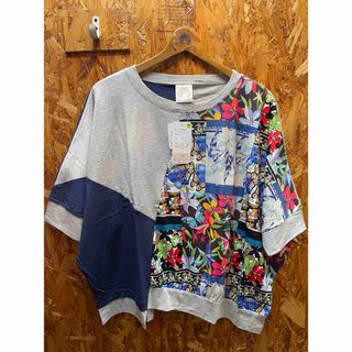 スカラー(ScoLar)のscolar スカラー　142632：アート花柄 切替プルオーバー(Tシャツ(半袖/袖なし))