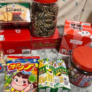 アミューズメント　お菓子　コメダ　柿の種　チョコ詰め合わせ(菓子/デザート)