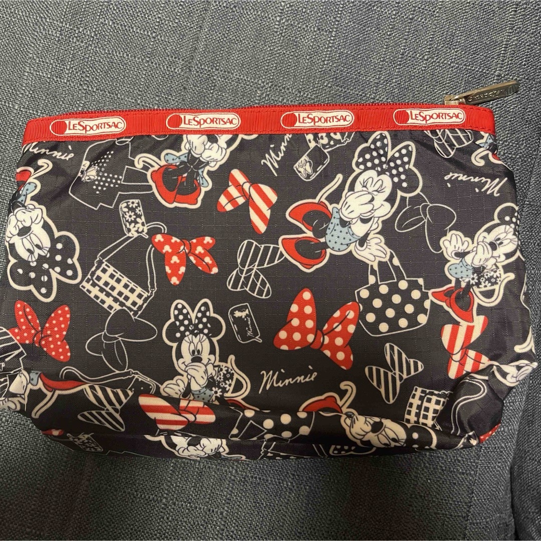 LeSportsac(レスポートサック)のレスポートサック　ミニーちゃん　ミニーズクローゼット柄　ポーチ　ディズニー レディースのファッション小物(ポーチ)の商品写真