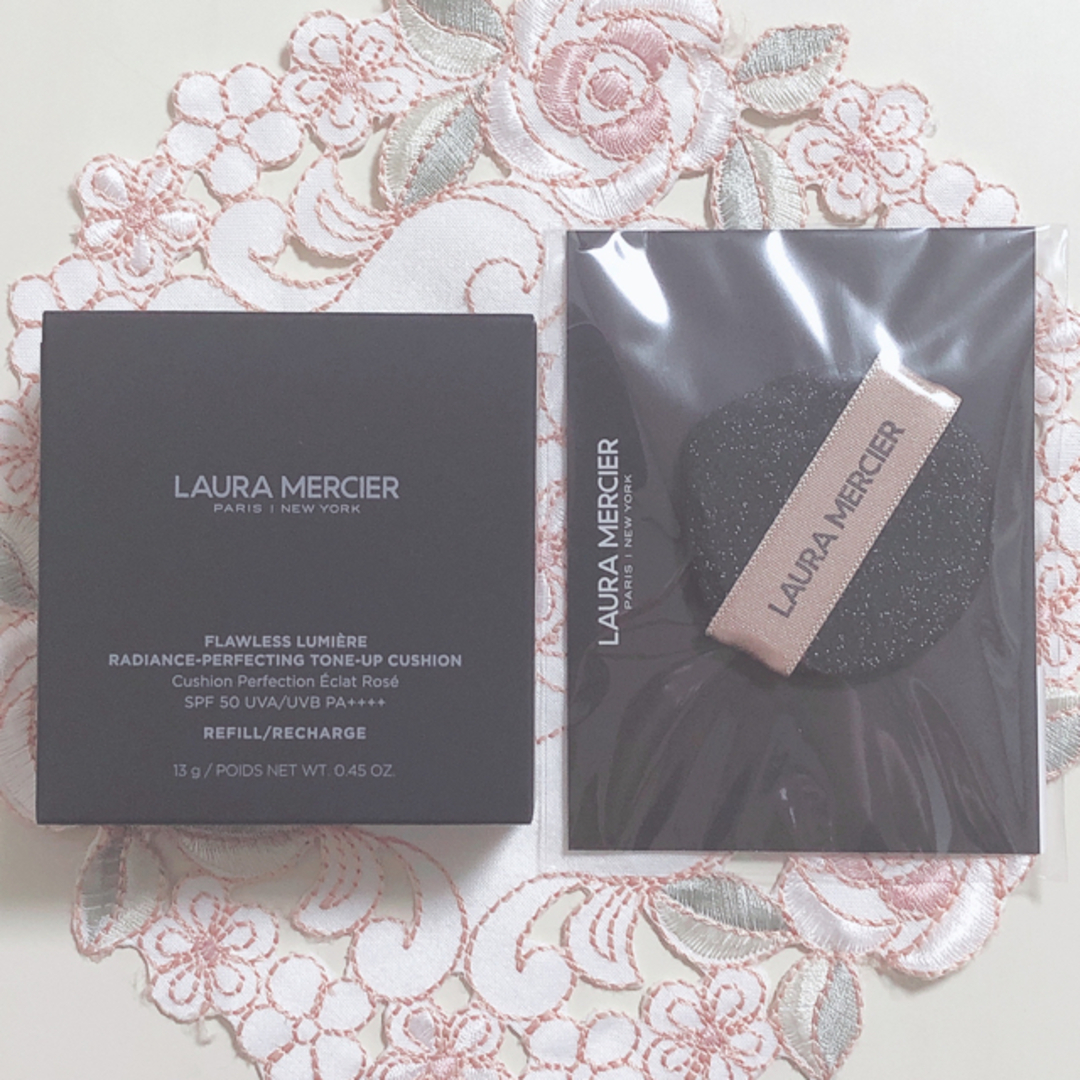 laura mercier(ローラメルシエ)の新品 ローラメルシエ クッションファンデ レフィル パフ コスメ/美容のベースメイク/化粧品(ファンデーション)の商品写真