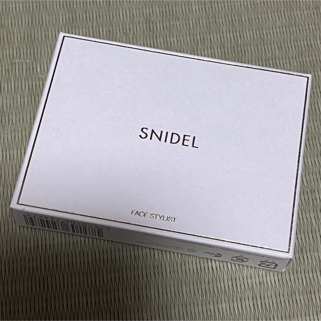 SNIDEL(スナイデル)の新品 スナイデルビューティ フェイススタイリスト 01 Iconic Beige コスメ/美容のベースメイク/化粧品(アイシャドウ)の商品写真