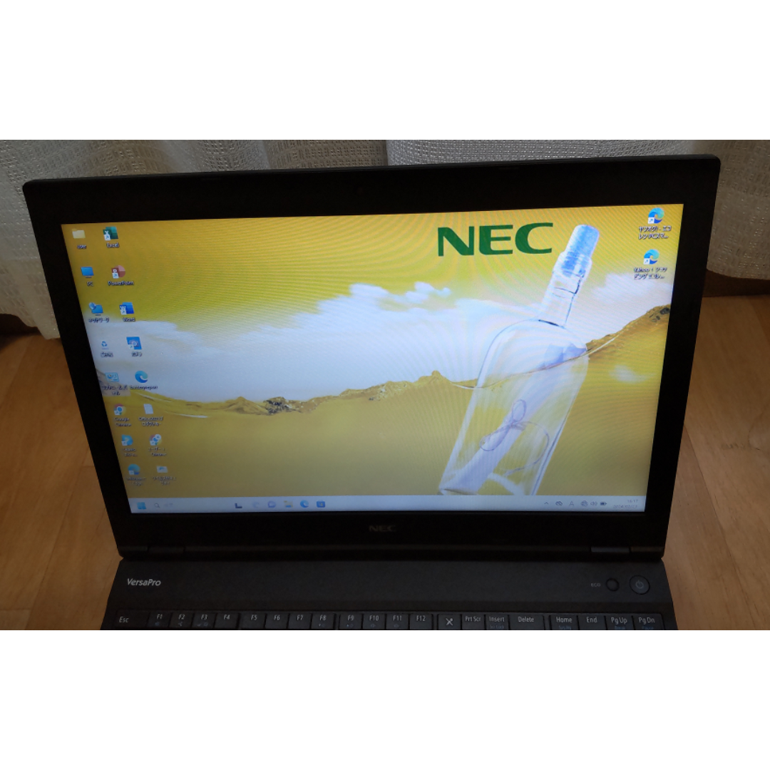 NEC(エヌイーシー)のVersaPro VD VKH19/D-3 i7-8650U RAM8G SSD スマホ/家電/カメラのPC/タブレット(ノートPC)の商品写真