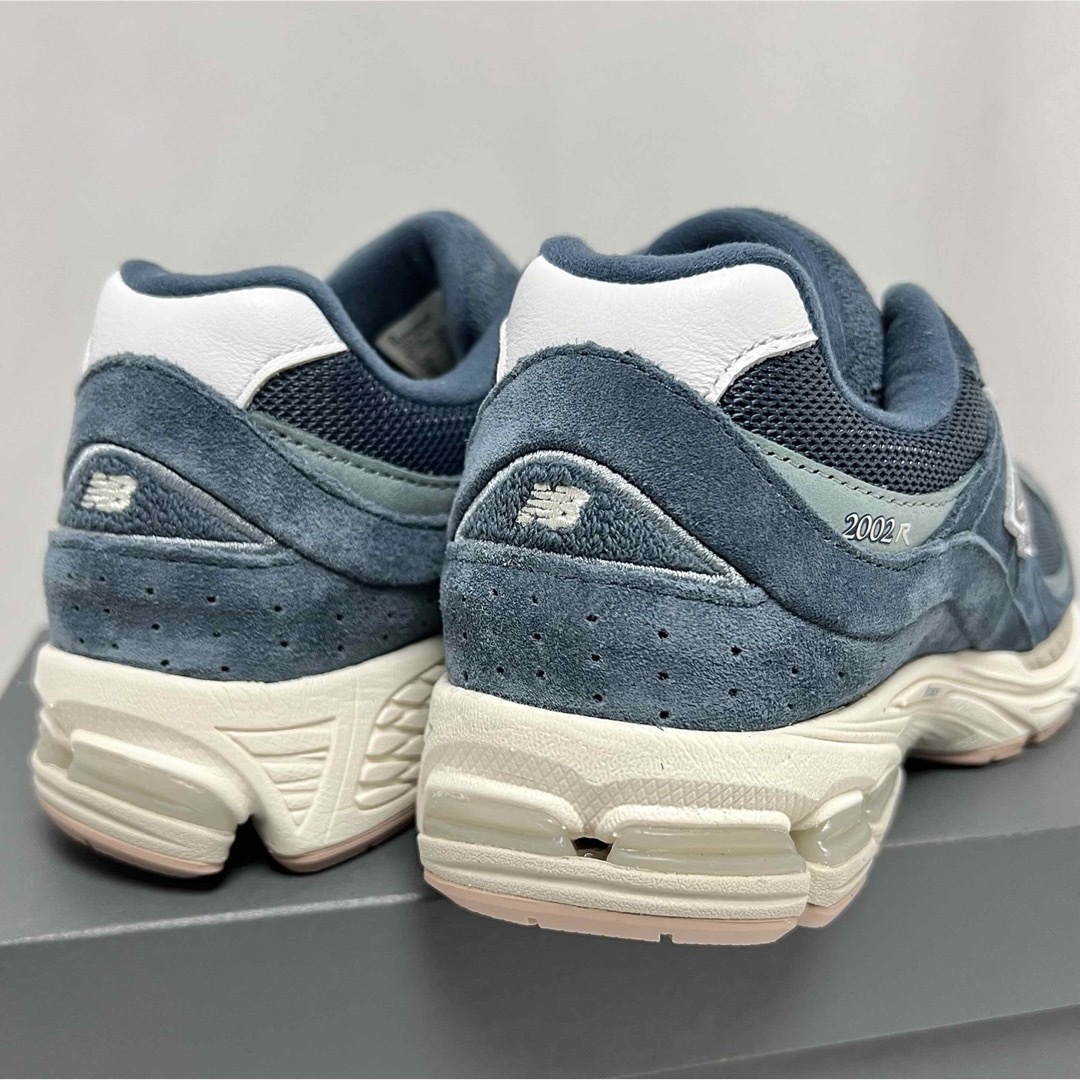 New Balance(ニューバランス)の23.5cm 新品 ニューバランス 2002 紺 スニーカー 2002R RHC レディースの靴/シューズ(スニーカー)の商品写真