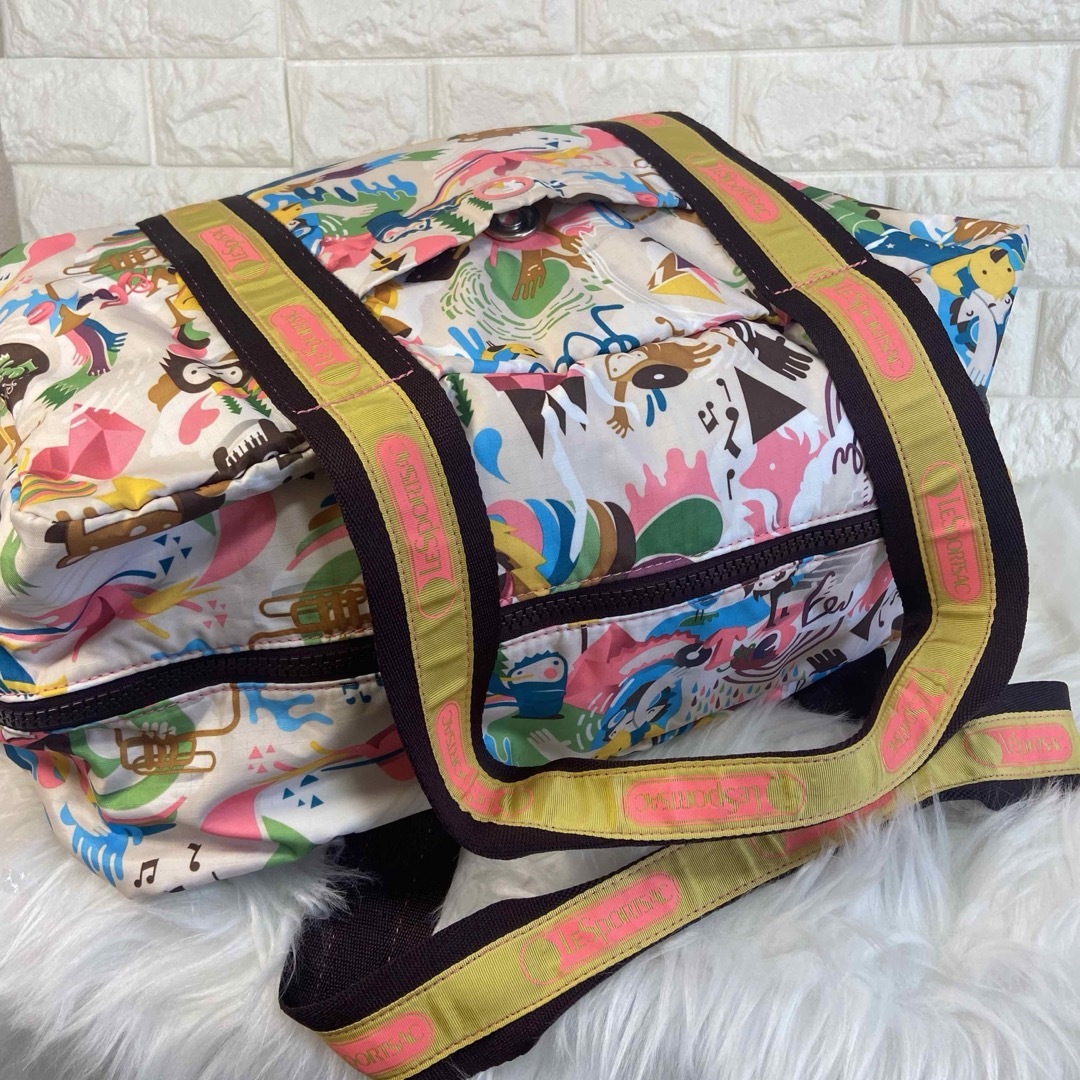 LeSportsac(レスポートサック)のハワイ限定　レスポートサック　アーティストインレジデンス　ピアノフィズ　トート レディースのバッグ(トートバッグ)の商品写真