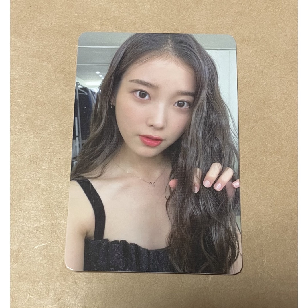 iu fc edam 公式 UAENA ユエナ 4期 トレカ フォトカード エンタメ/ホビーのCD(K-POP/アジア)の商品写真