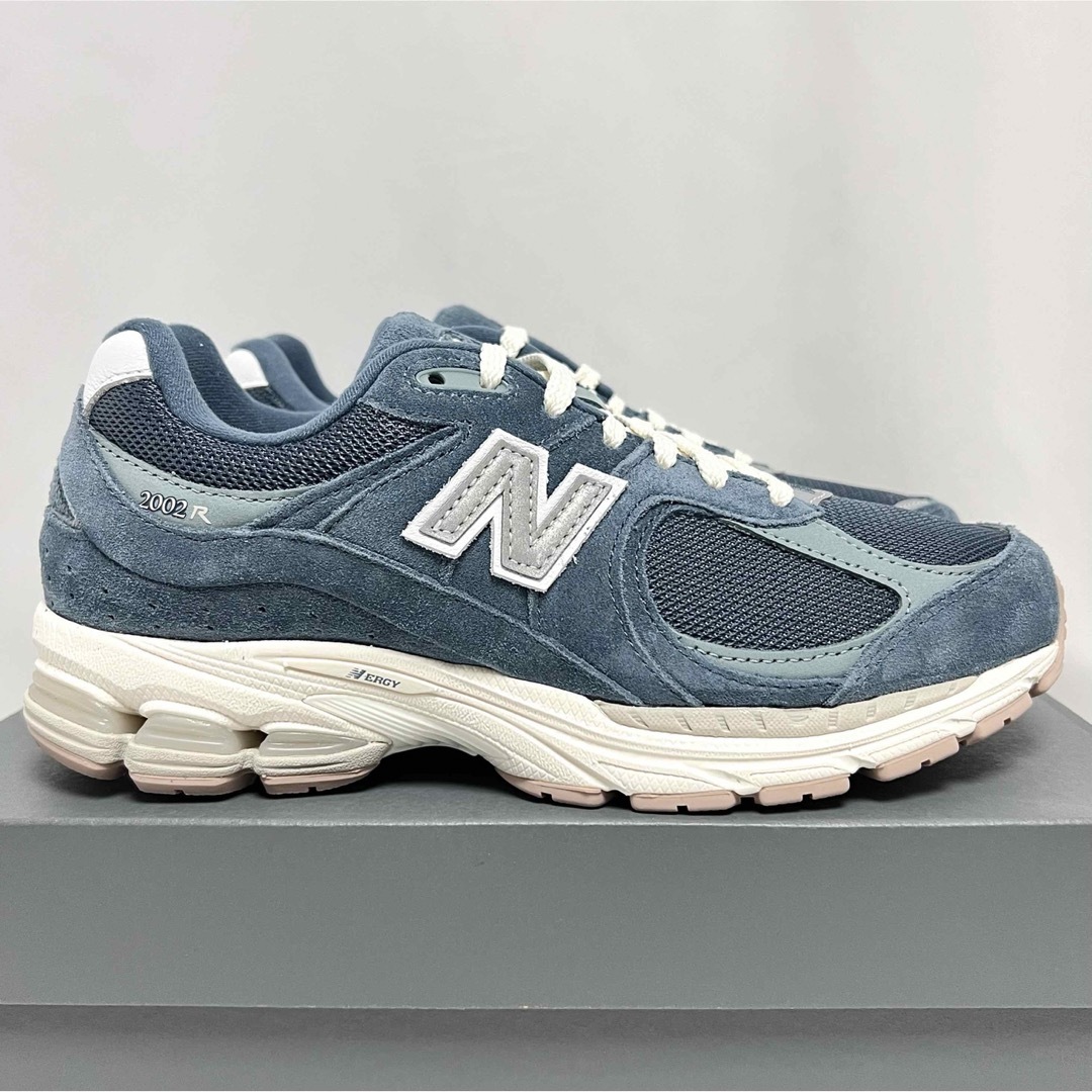 New Balance(ニューバランス)の24.5cm 新品 ニューバランス 2002 紺 スニーカー 2002R RHC レディースの靴/シューズ(スニーカー)の商品写真