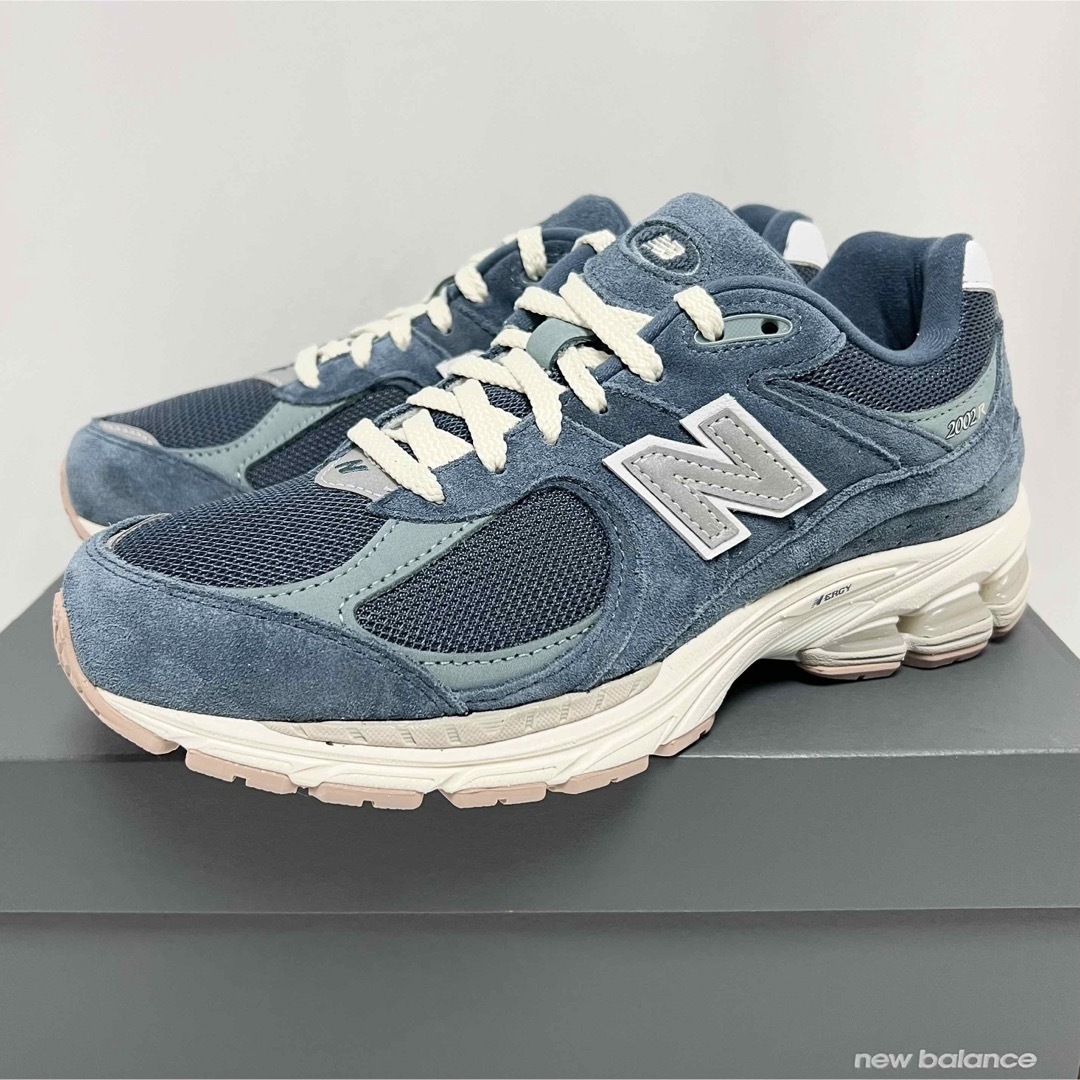 New Balance(ニューバランス)の24.5cm 新品 ニューバランス 2002 紺 スニーカー 2002R RHC レディースの靴/シューズ(スニーカー)の商品写真