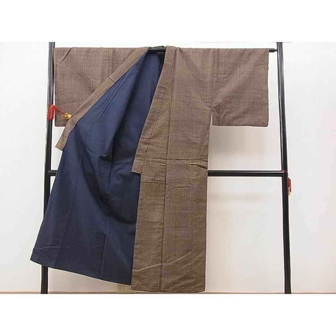 平和屋野田店■男性　本場大島紬　絣文様　逸品　n-sa4131 メンズの水着/浴衣(着物)の商品写真